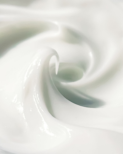 Kollageenia uudistava Neroli-yövoide, 50ml