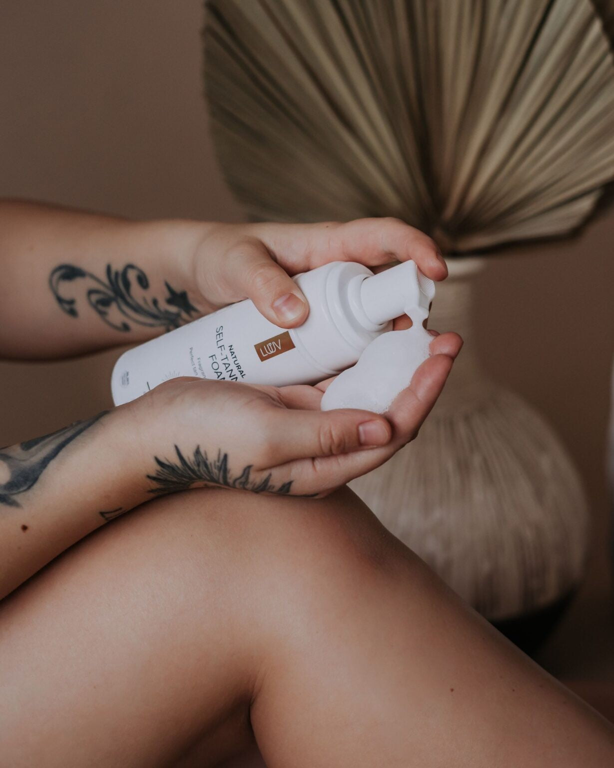 Luonnollinen itseruskettava vaahto keskikokoinen COSMOS, 150ml